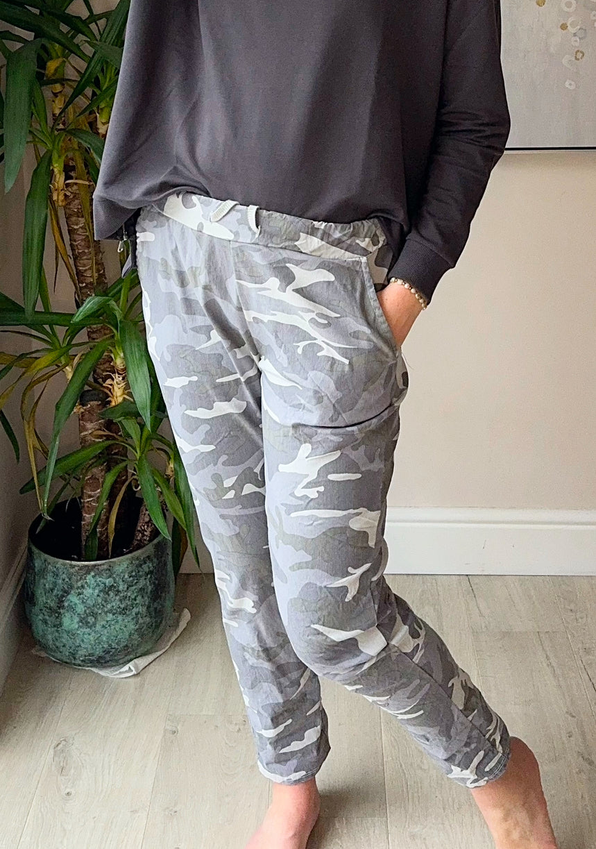 Magic camo trousers