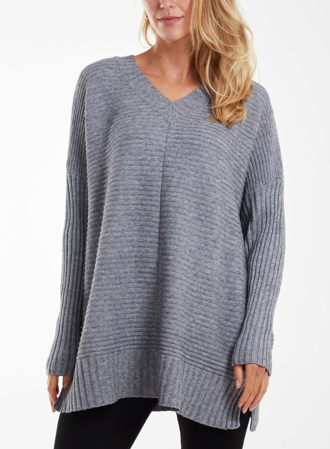 Relaxed fit v-neck jumper