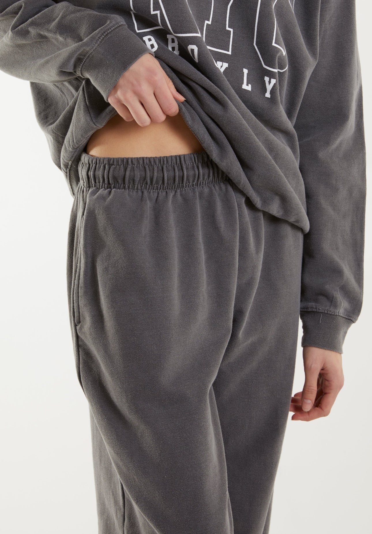 Cuffed joggers