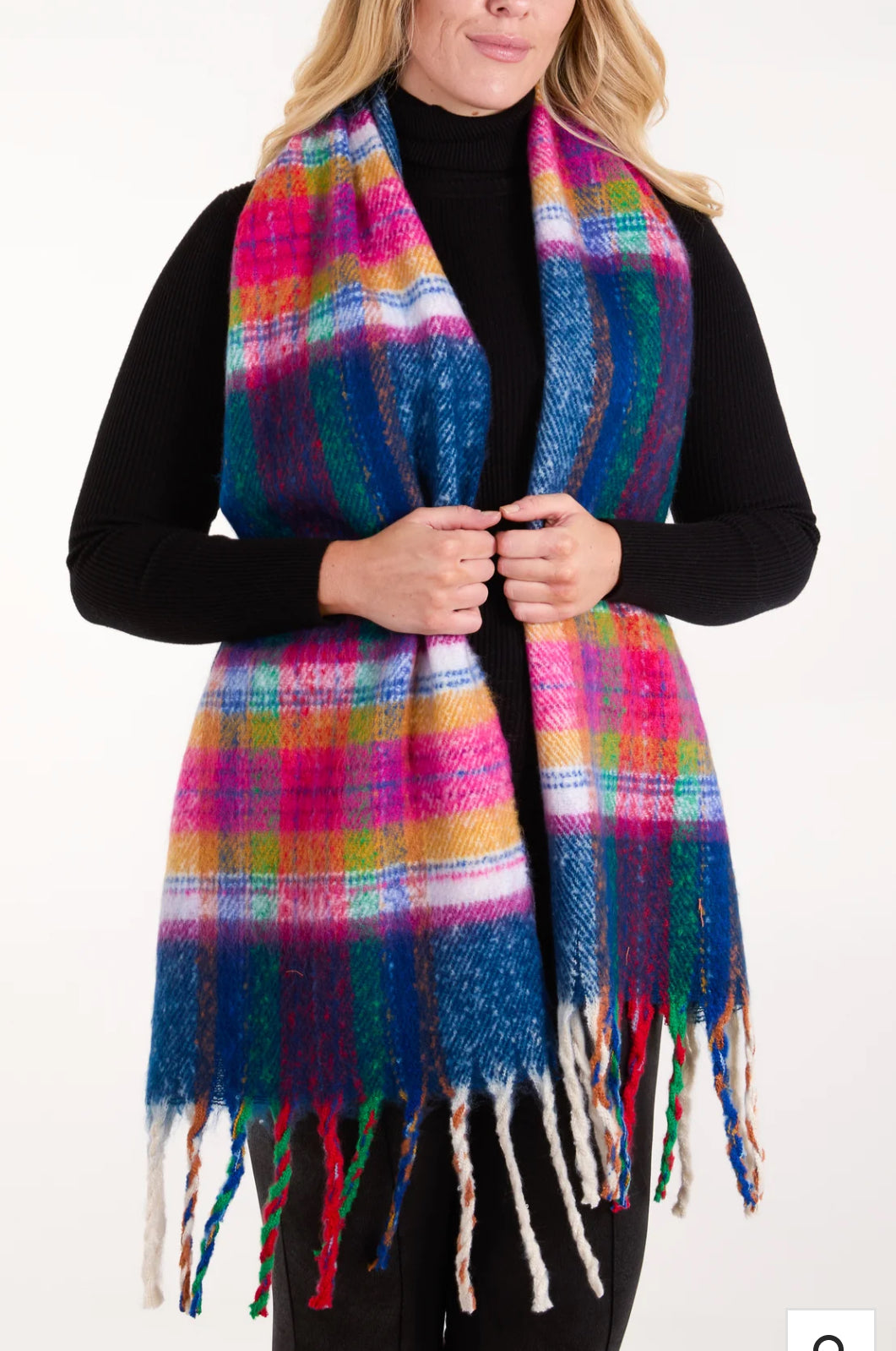 Tartan fluffy scarf