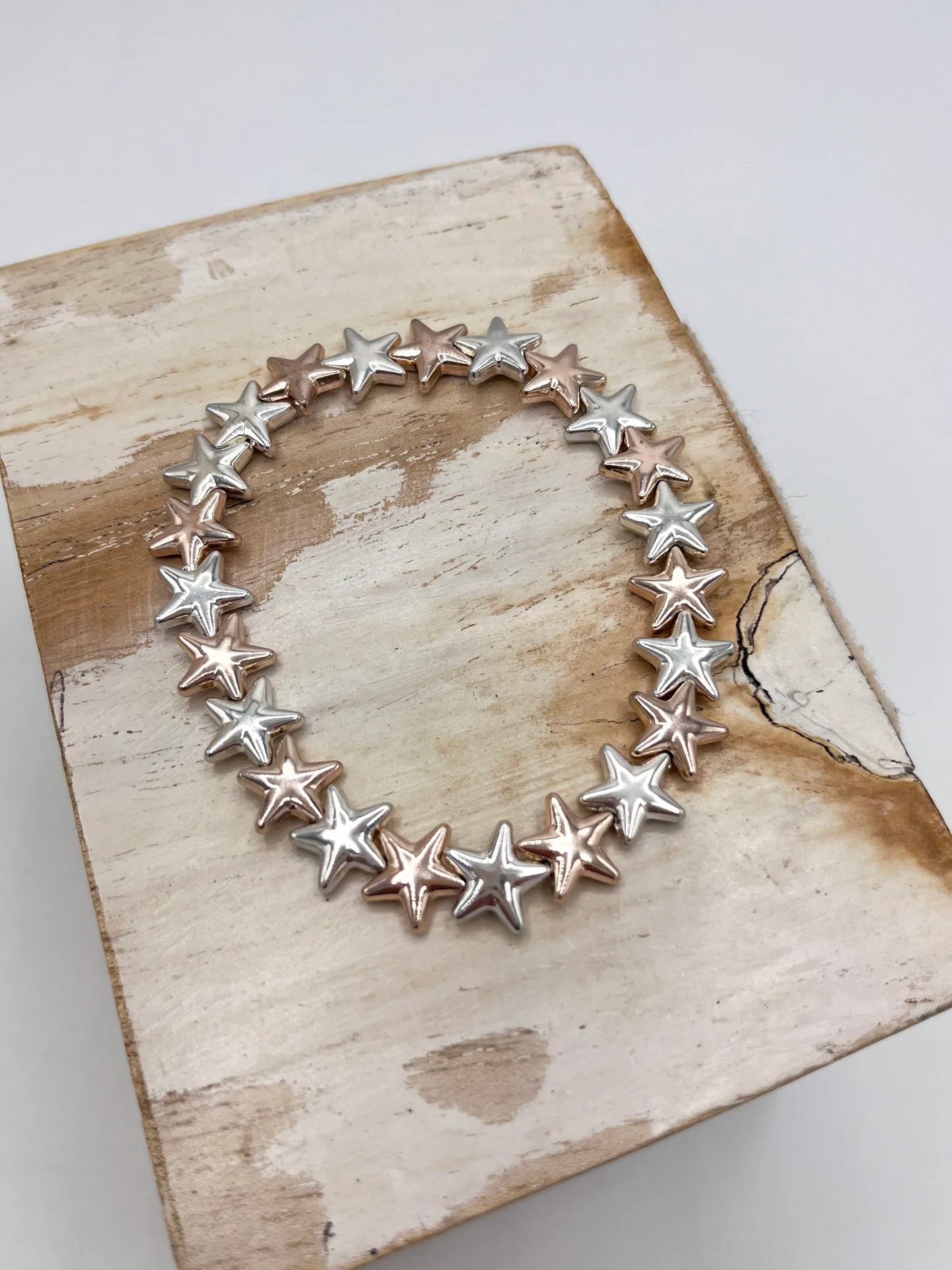 Mini stars on stretch bracelet