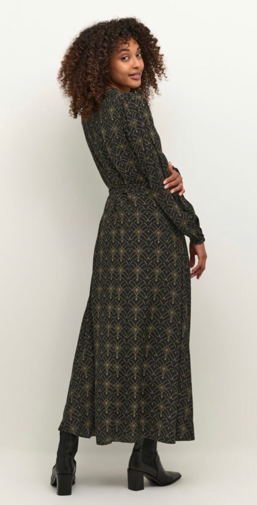 KAmira dress