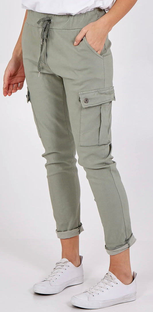 Magic cargo trousers