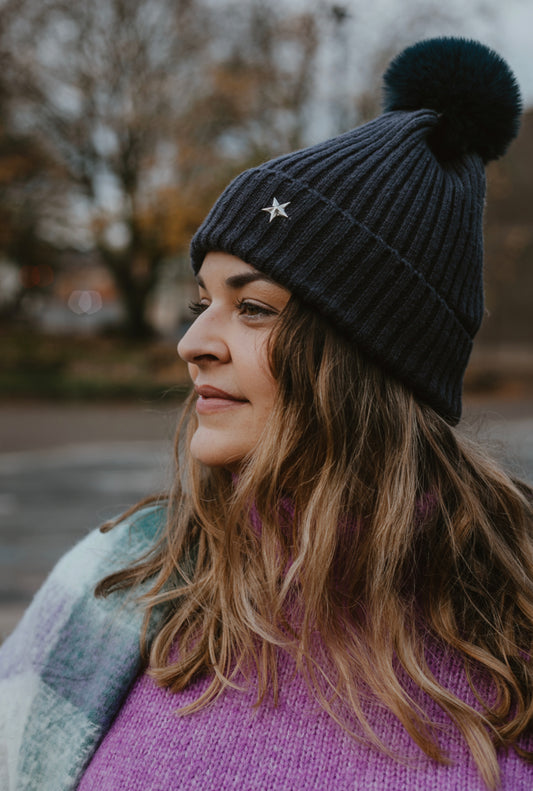 Pom pom hat