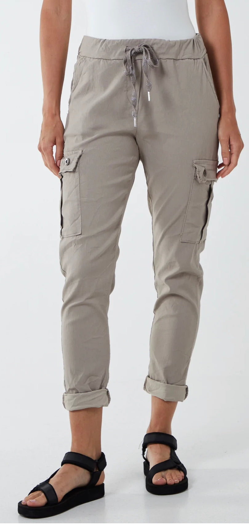 Magic cargo trousers