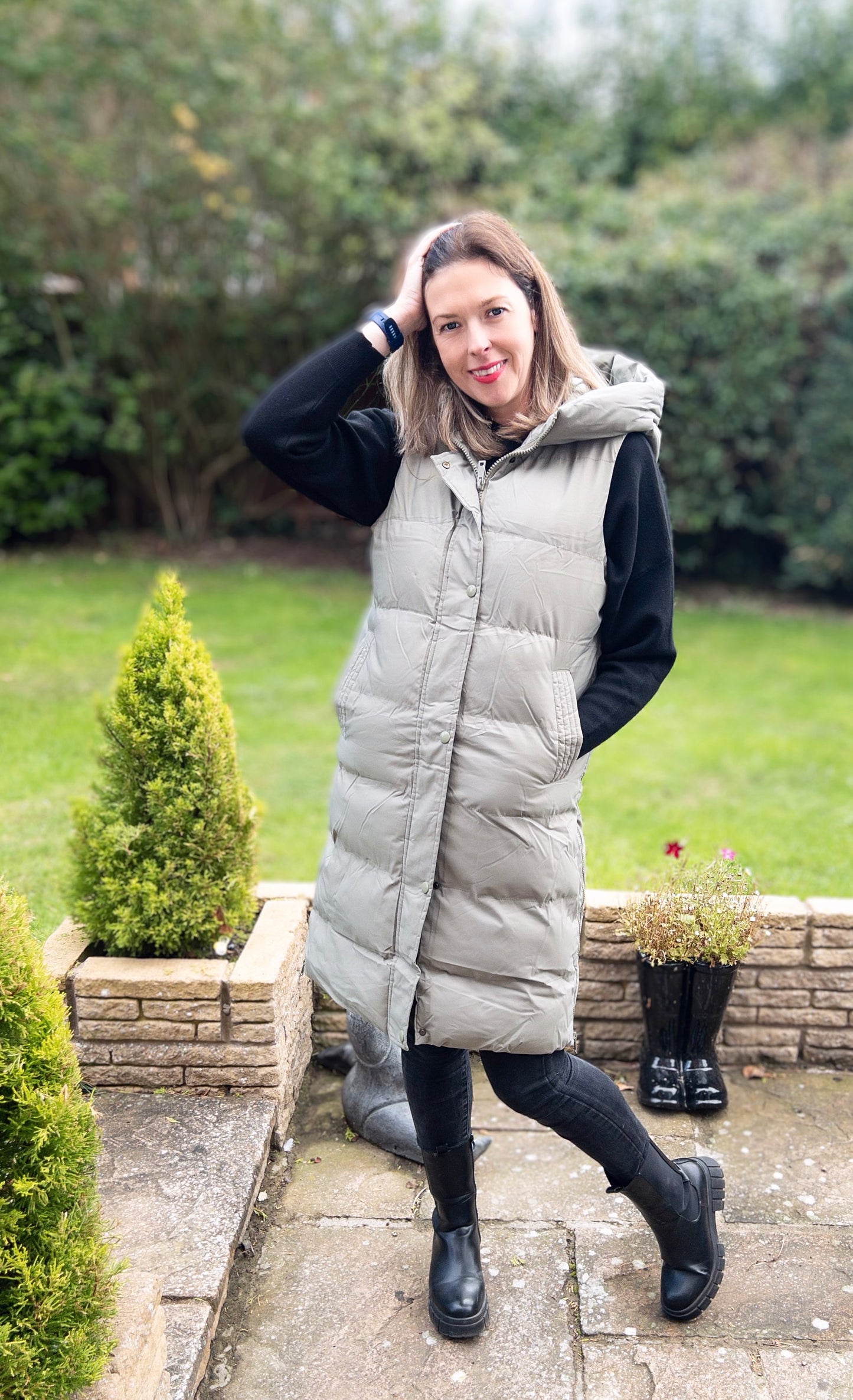 Longline puffer gilet (size 18-22)